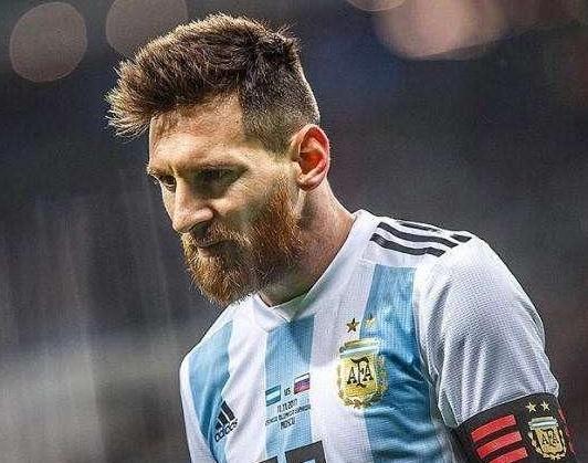 梅西最近爆料新闻,关于他的转会传闻，真相究竟如何？  第2张